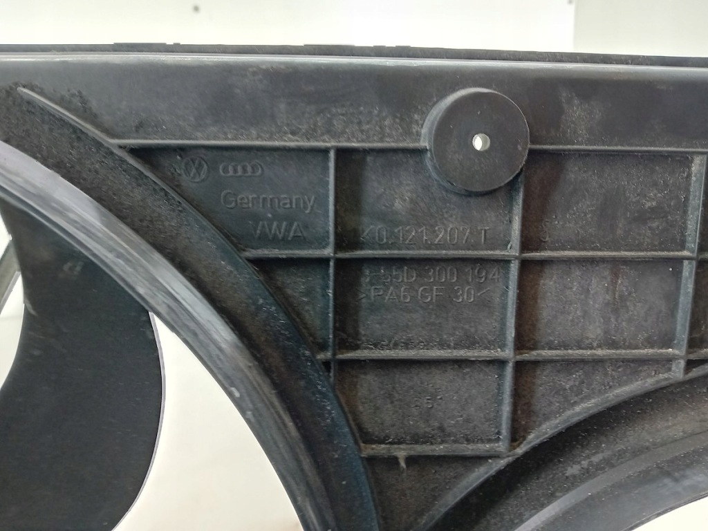 Радіатор води з вентилятор vw caddy 3 1.9 tdi 1k0121253aa Київ