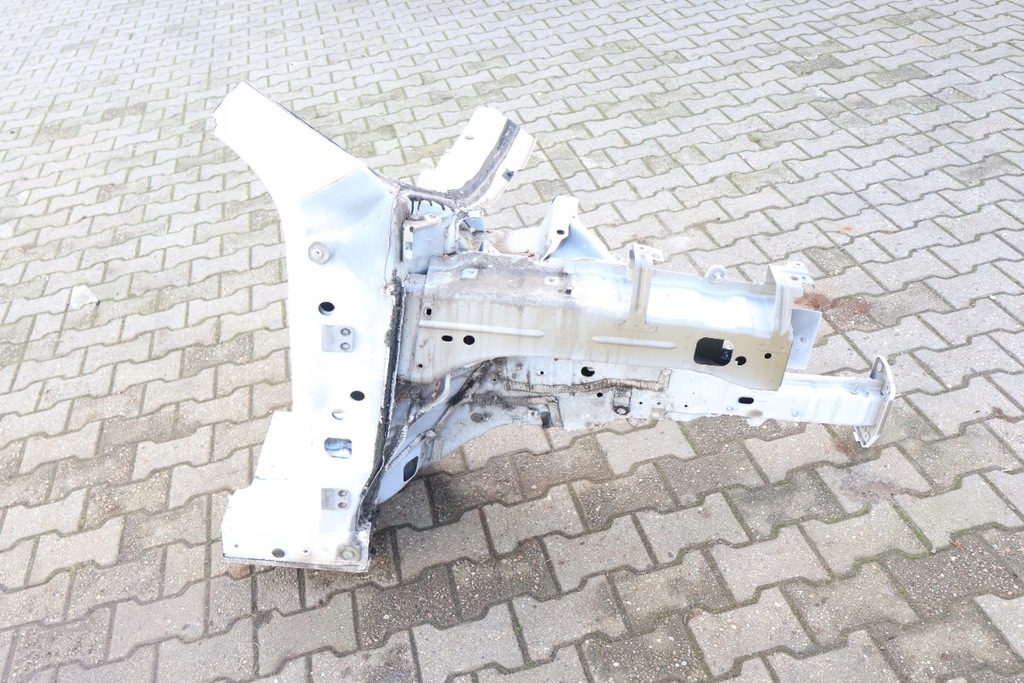 фото №1, Jeep cherokee kl четверть правая перед pw7