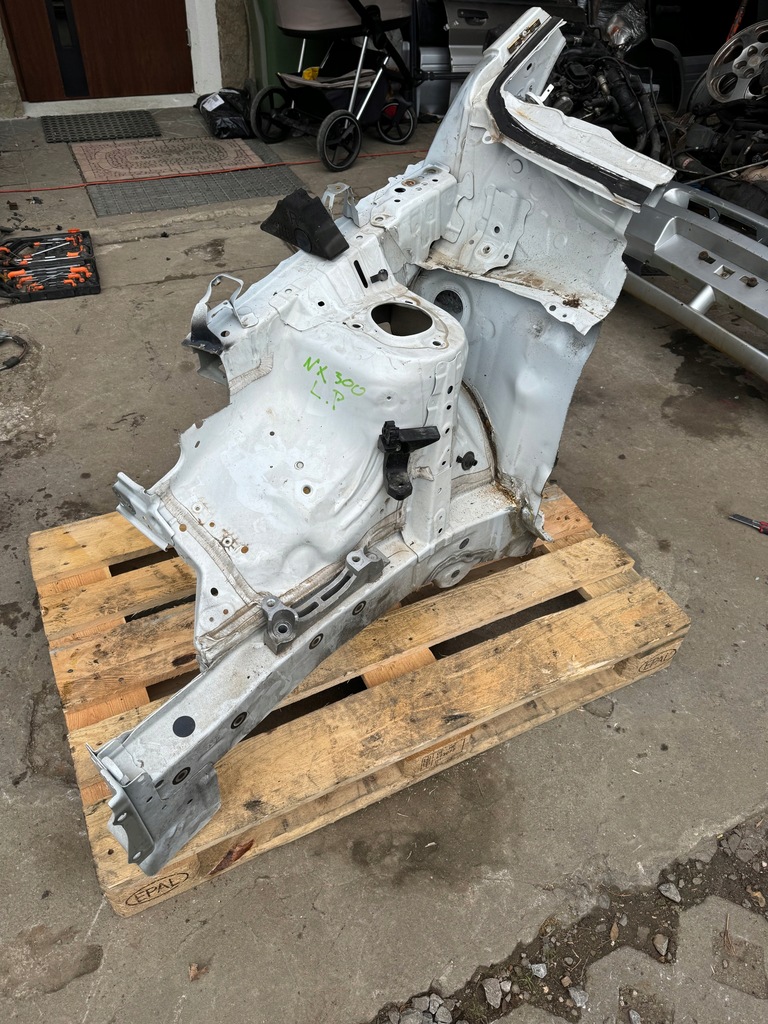 фото №1, Лонжерон чверть права перед блок двигуна a lexus nx300 nx 300