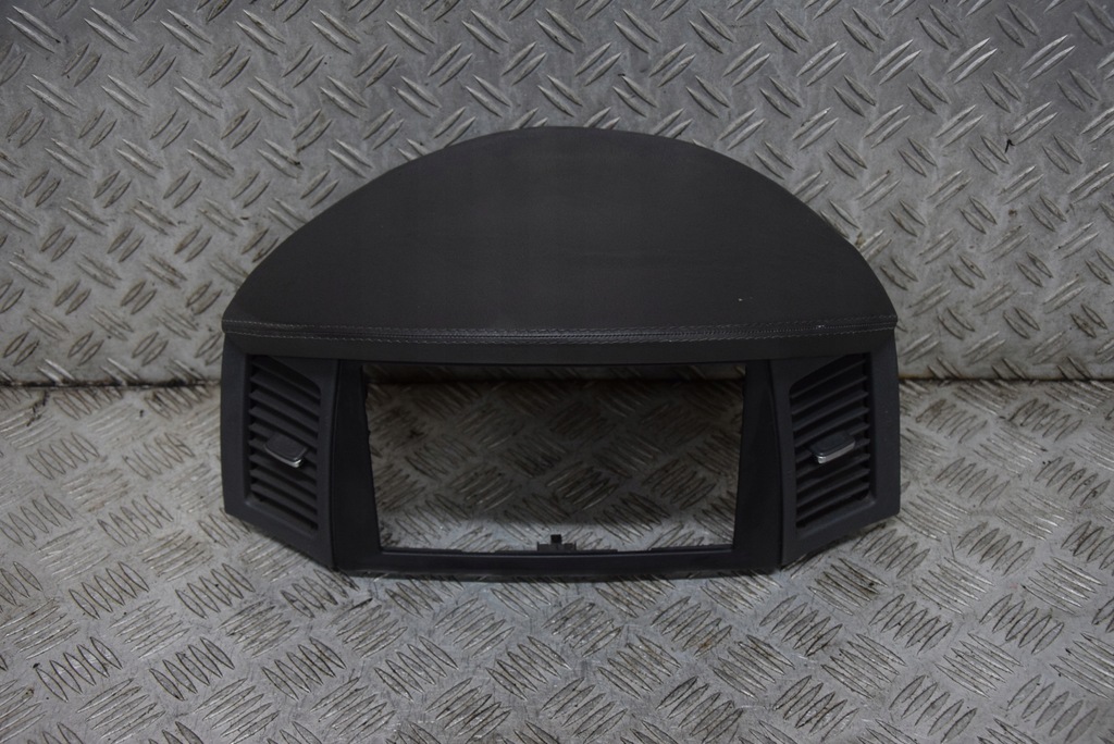 фото №1, Jeep grand cherokee wk рамка радио навигации