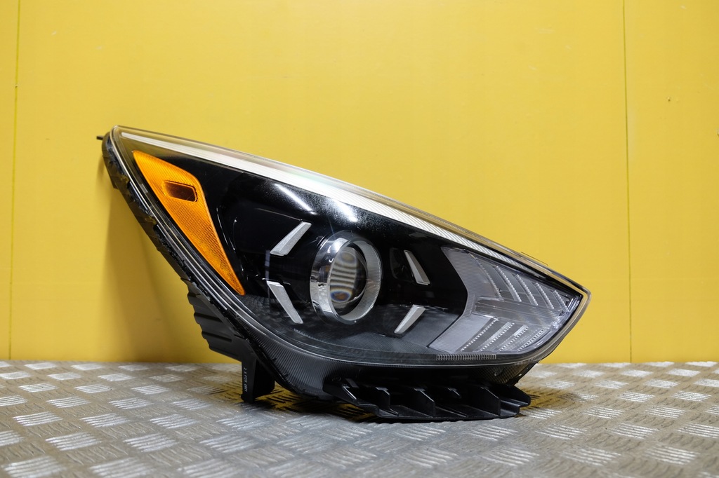 фото №1, Kia niro plug-in hybrid phev 2018 - фара лампа обычная линзованная r usa