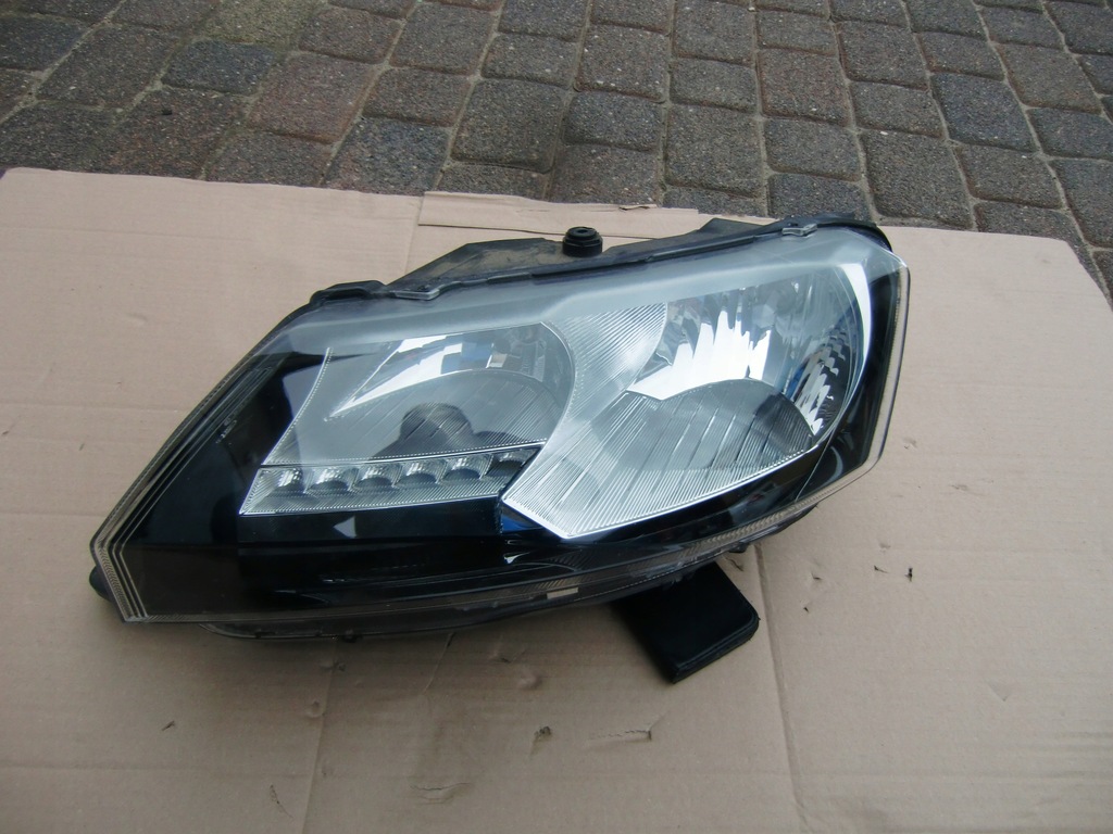 фото №1, Лампа ліва skoda rapid звичайна led 2017 r europ ładna 5jb941015b