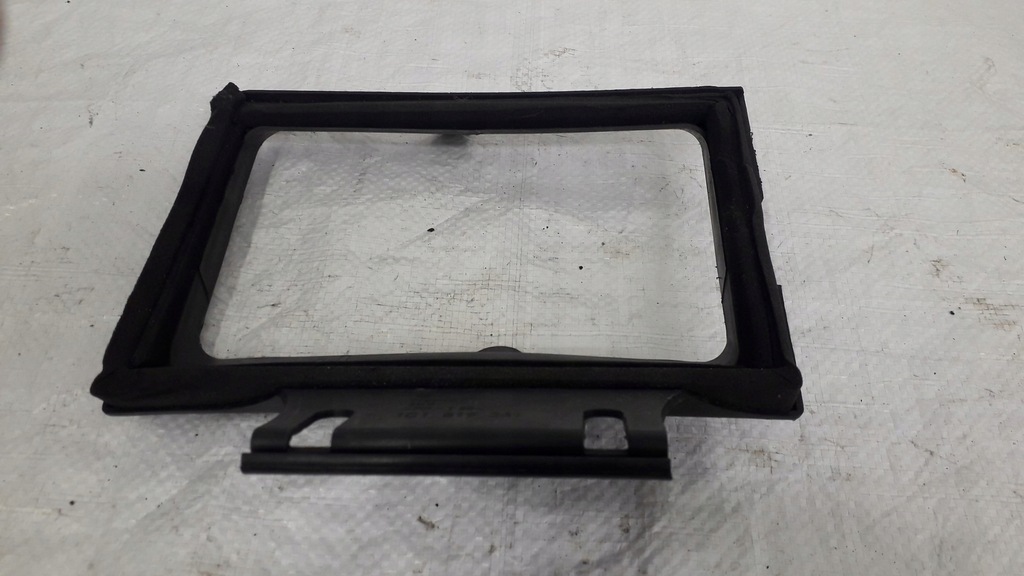 фото №11, Vw new beetle 1c1819241 защита заглушка консоли