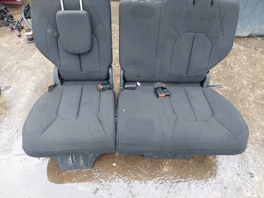 фото №2, Pacifica 2016-2021r заднее сиденье 3 ряд велюр