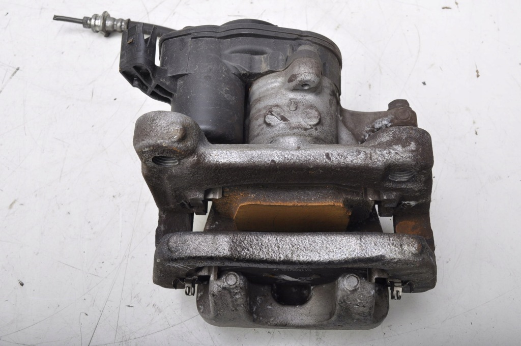 фото №6, X-trail iv t33 1.5 vc-t e-power суппорт тормозной левый задняя 440006ua0 5tys km