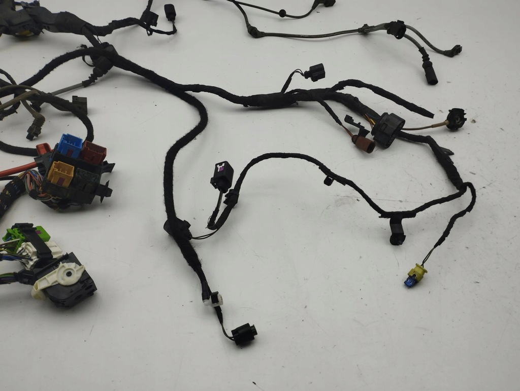 фото №8, Volkswagen arteon 2019 жгут трубопровод двигателя