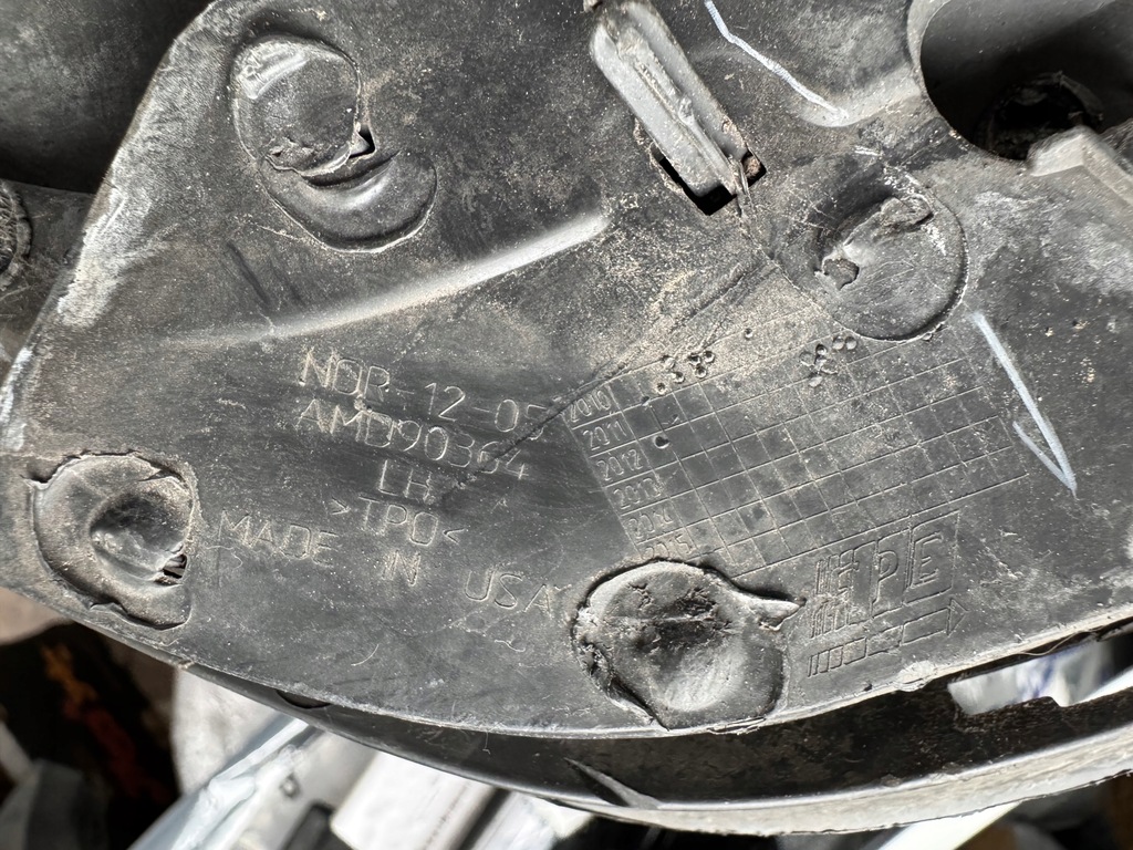 фото №3, Opel ampera решётка радиатора