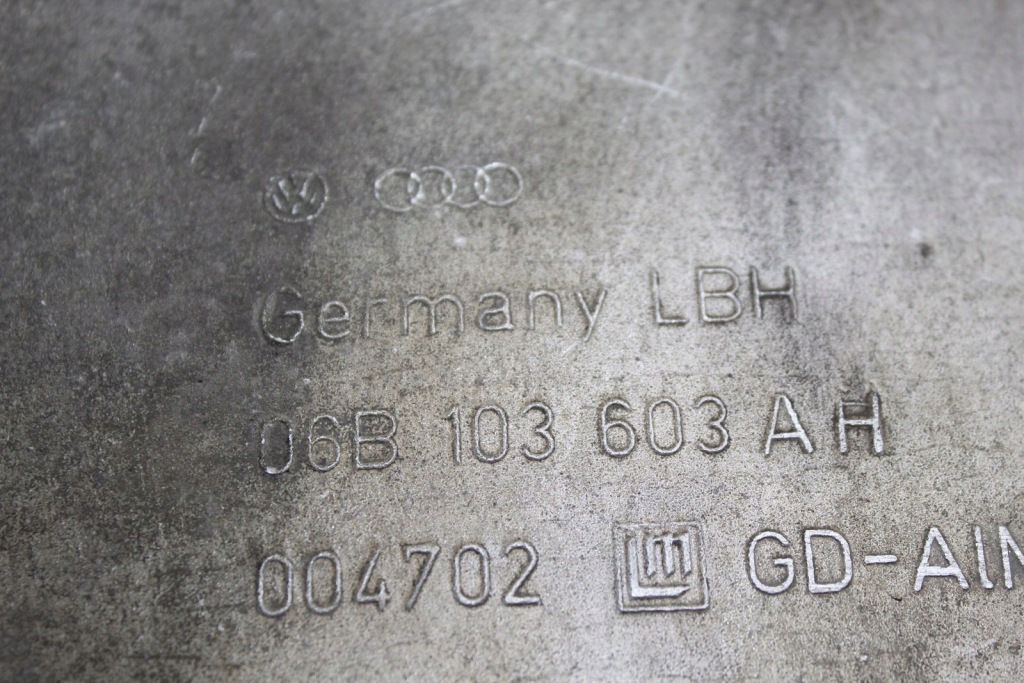 Купить Поддон масляная audi a4 b6 vw seat skoda 2.0 alt 06b103603ah