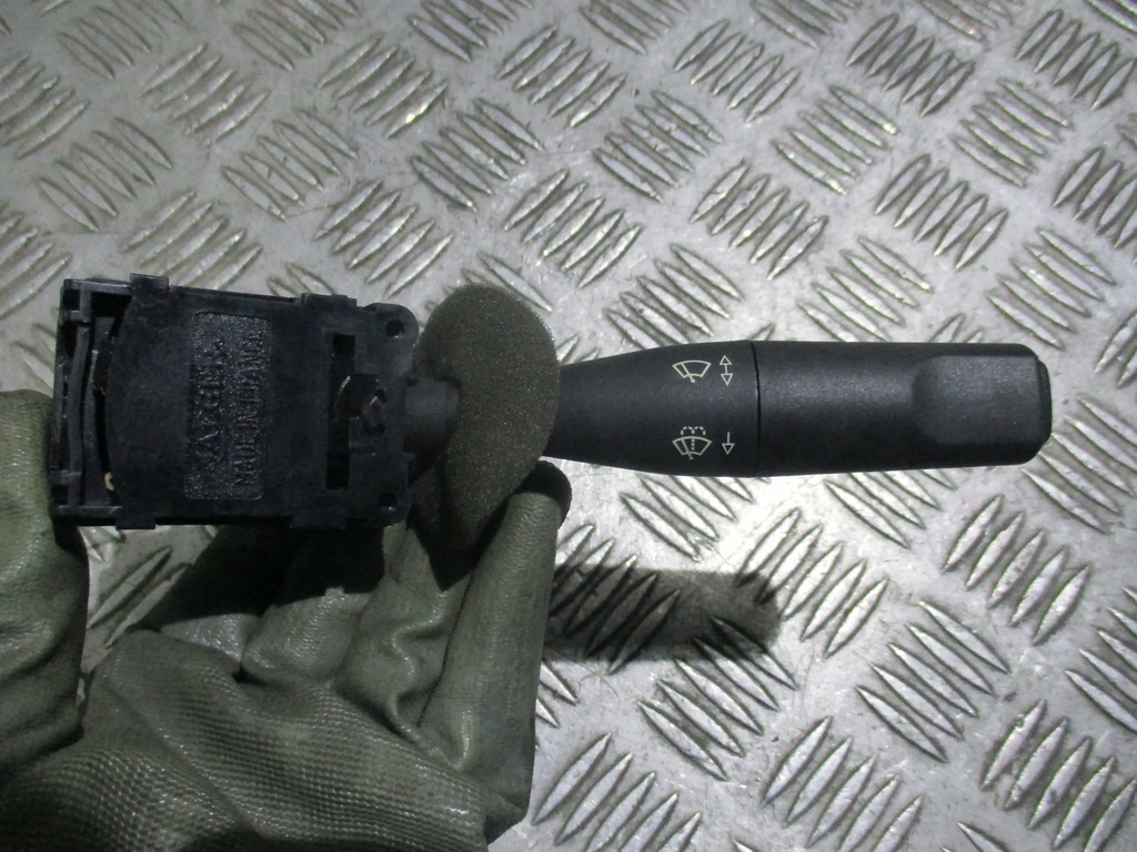 фото №1, Перемикач двірник