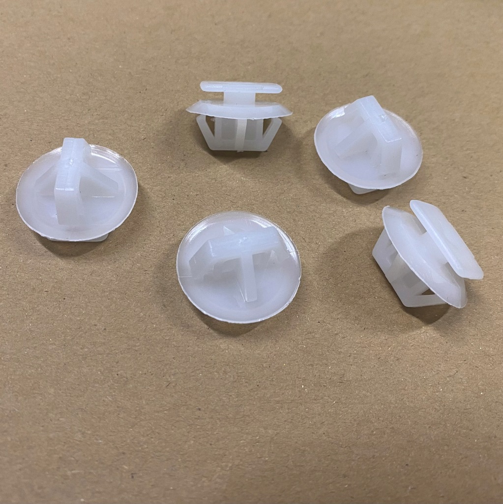 фото №4, Mazda 6 rx-8 клипсы крепления накладки порога 5szt