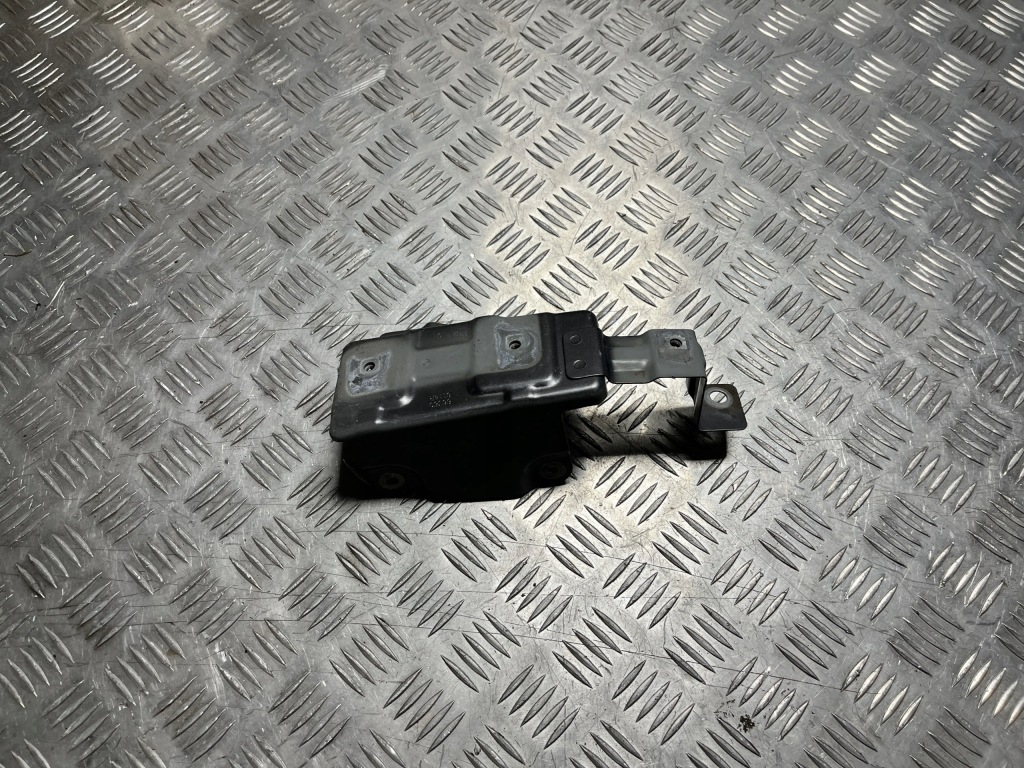 Купить Кронштейн кронштейн крыла правый перед renault arkana 20-