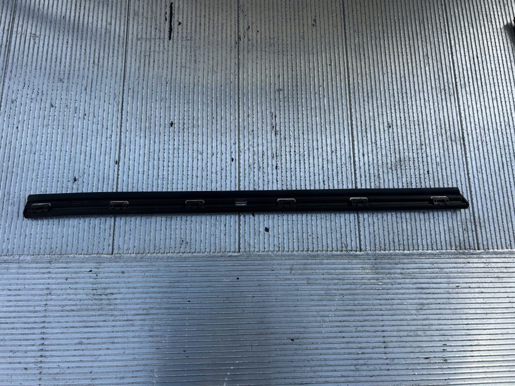 фото №6, Молдинг нижня двері правий задня audi a8 d2 lift long