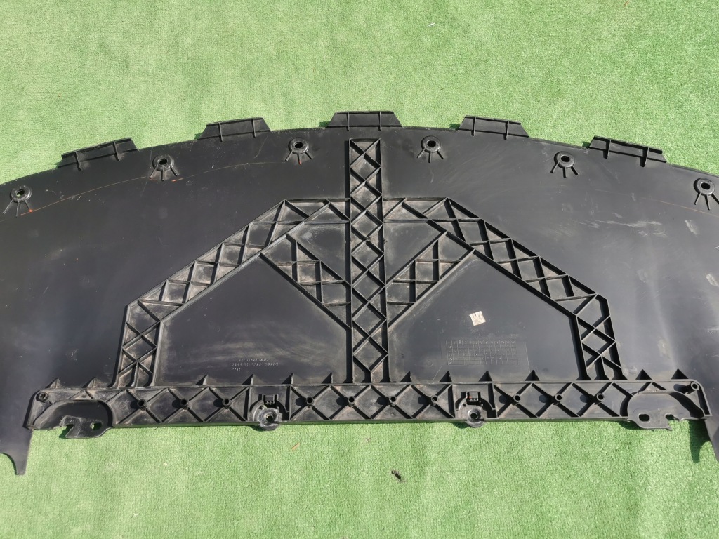 Плита накладка під  бампер перед передній tesla 3 1084174-00-d Доставка