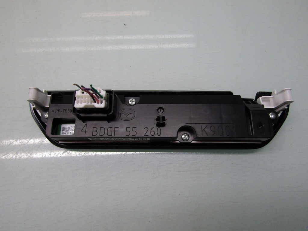 фото №3, Mazda 3 bp iv 21r дисплей замки ремней панель