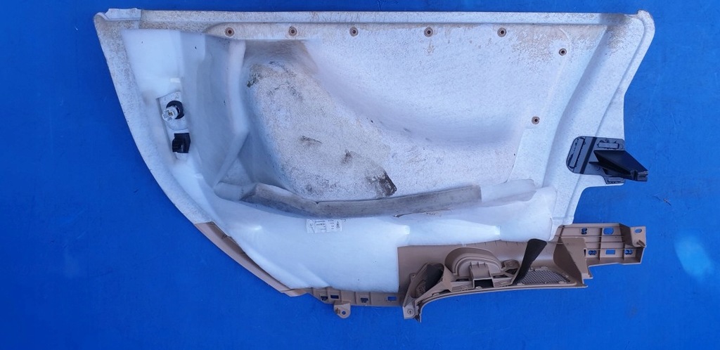 фото №10, 1x панель коврик обшивка бардачок багажника porsche cayenne 7p5 958 beż