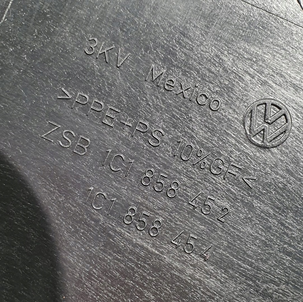 фото №9, Пластик защита консоли правая vw new beetle 1c