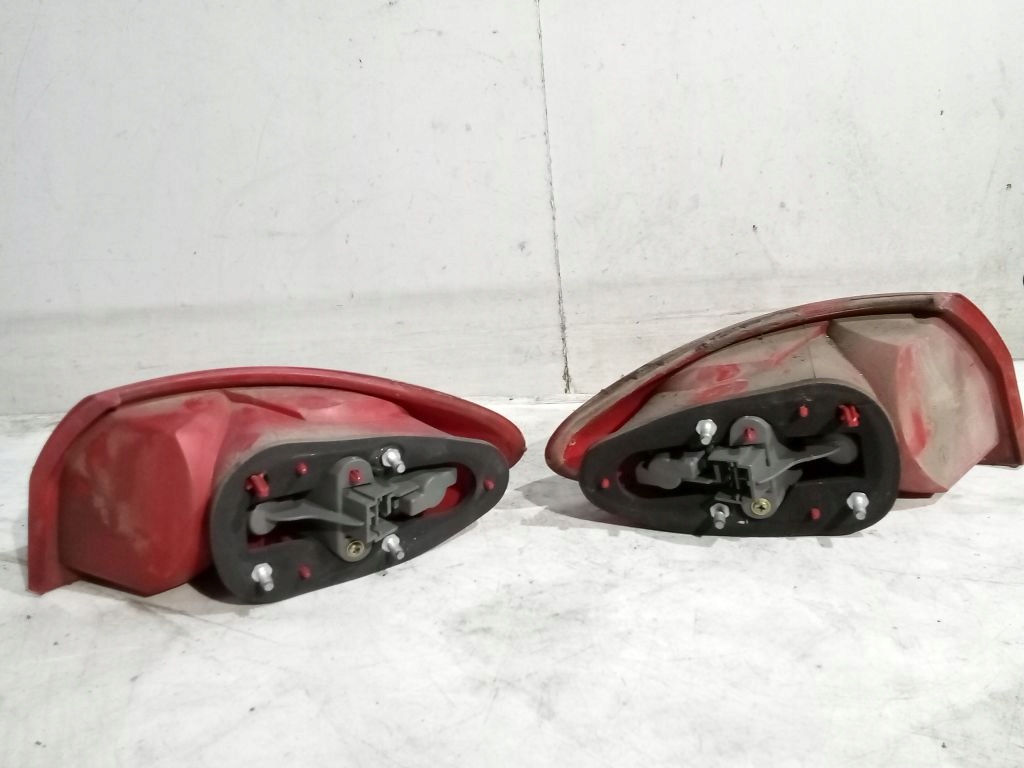 Alfa romeo 147 фары задняя задняя правая 1 левая Недорого