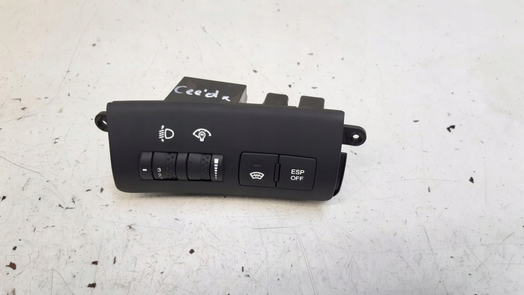 фото №1, Панель управление света kia ceed i 2,0 crdi hb