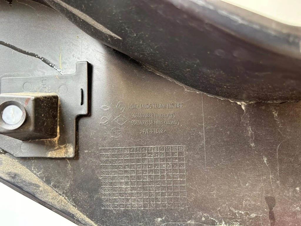 фото №4, Renault koleos ii накладка крышки багажника 908501988r оригинал