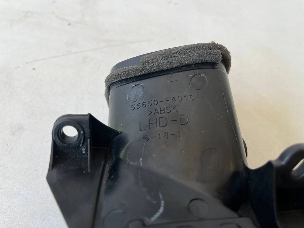 фото №9, Решётка обдув l toyota оригинальный номер 55650-f4010