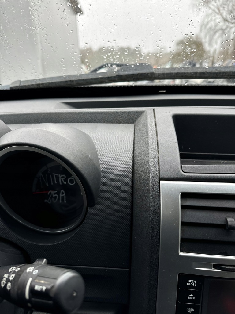 фото №6, Dodge nitro 2009 pulpit консоль приборная панель приборная