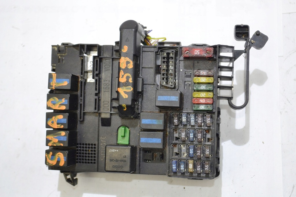 фото №1, Smart коробка предохранителей 0001683v001