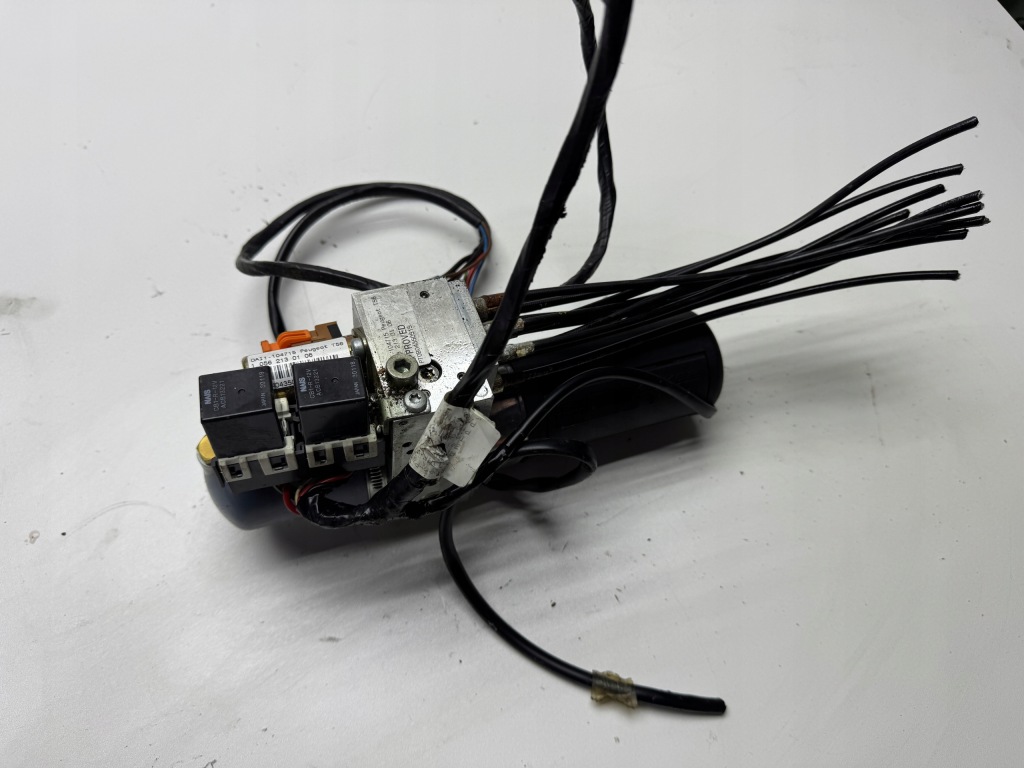 фото №1, Насос двигатель крыша peugeot 307 cc