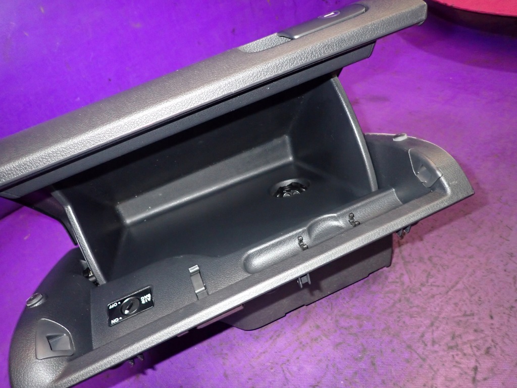 фото №5, Vw tiguan i 5n 07- бардачок пасажира 5m1857097n