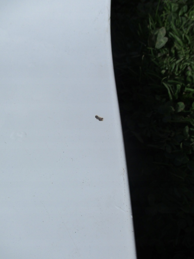 фото №4, Yaris ii 2007r - капот , белый