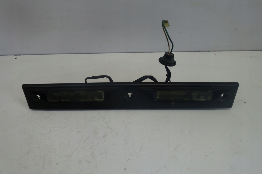 фото №1, Toyota supra iii молдинг задний крышки задняя багажника