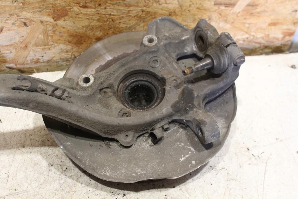 фото №10, Поворотный кулак ступица рычаги передняя правая audi a5 8t 2.7 tdi