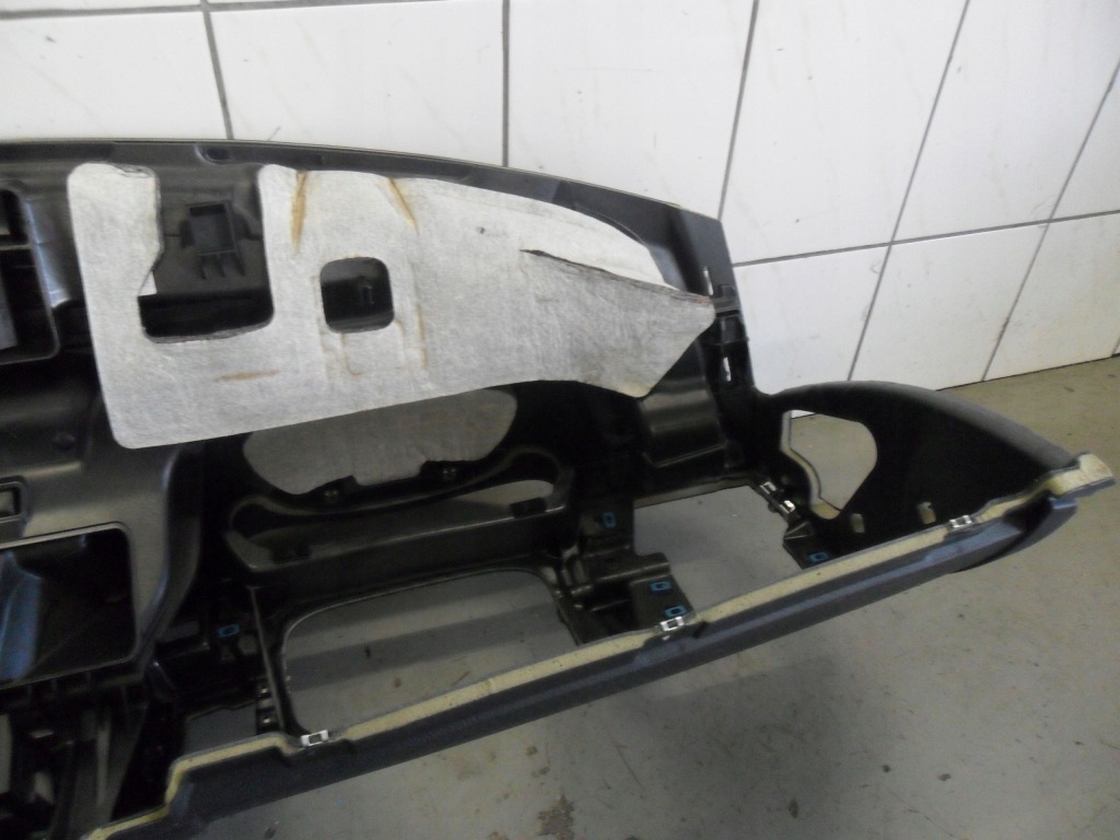 фото №16, Bmw 3 e90 08 консоль приборная панель приборная ремни натяжители перед подушки безопасности europa