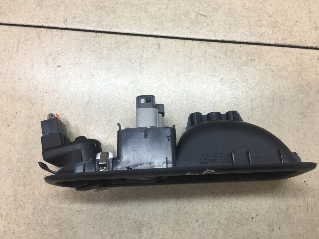 фото №6, Панель вікон лівий перед clio iii 8200356515