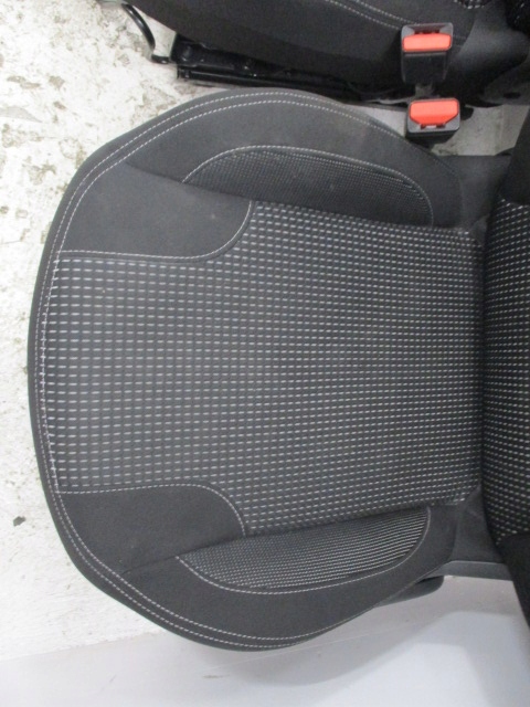 фото №11, Peugeot 208 lift переходник с фургон заднее сиденье ремни