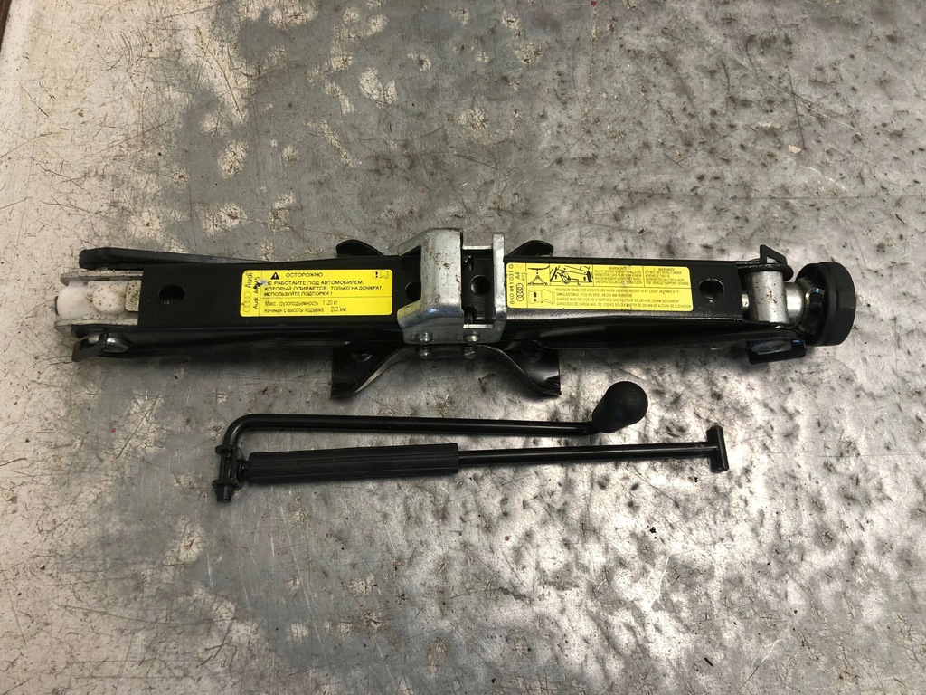 фото №1, Домкрат подъемник audi a4 b8 lift 8k0011031g