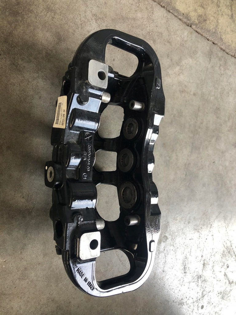 фото №9, Ferrari 488 правый передний суппорт правый передняя часть brake суппорт оригинальный номер 20b8080400