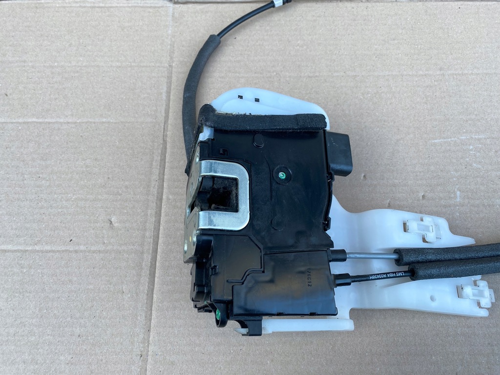 фото №6, Hyundai ix35 замок двері лівий передній 81310-2y000 6 pinów europa