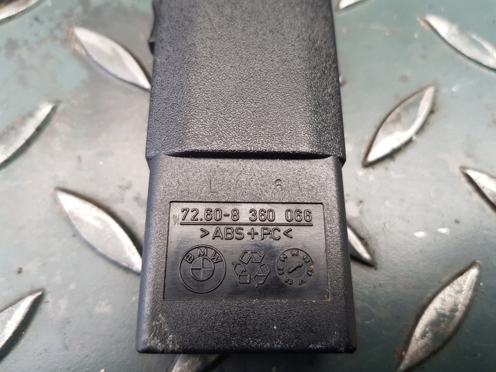 фото №9, Ліхтарик акумуляторна бардачка 8 360 066 роз'єм bmw e38 e46 e39 e90 e60 e53