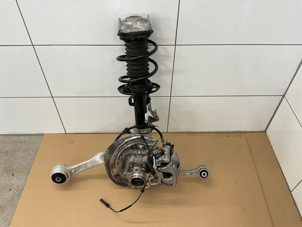 фото №1, Bmw g26 подвеска рычаг поворотный кулак амортизатор