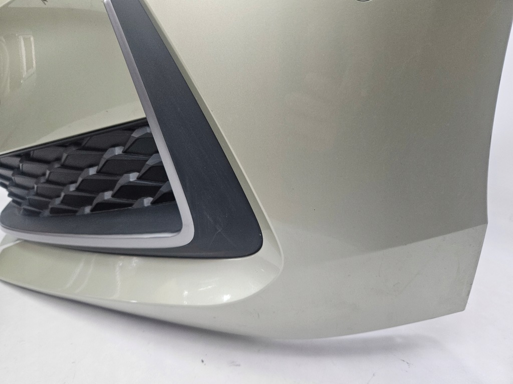 фото №14, Skoda superb iv 4 2023 - бампер перед 6 x pdc 3p0807221 лак r1b