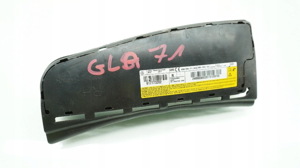 Купити Mercedes gla x156 подушка сидіння права 617773202 правий перед