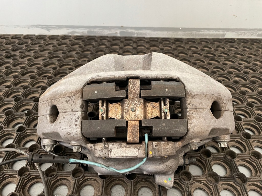 фото №9, Bmw 7 g11 g12 3.0d суппорт перед левый/правый 348/36