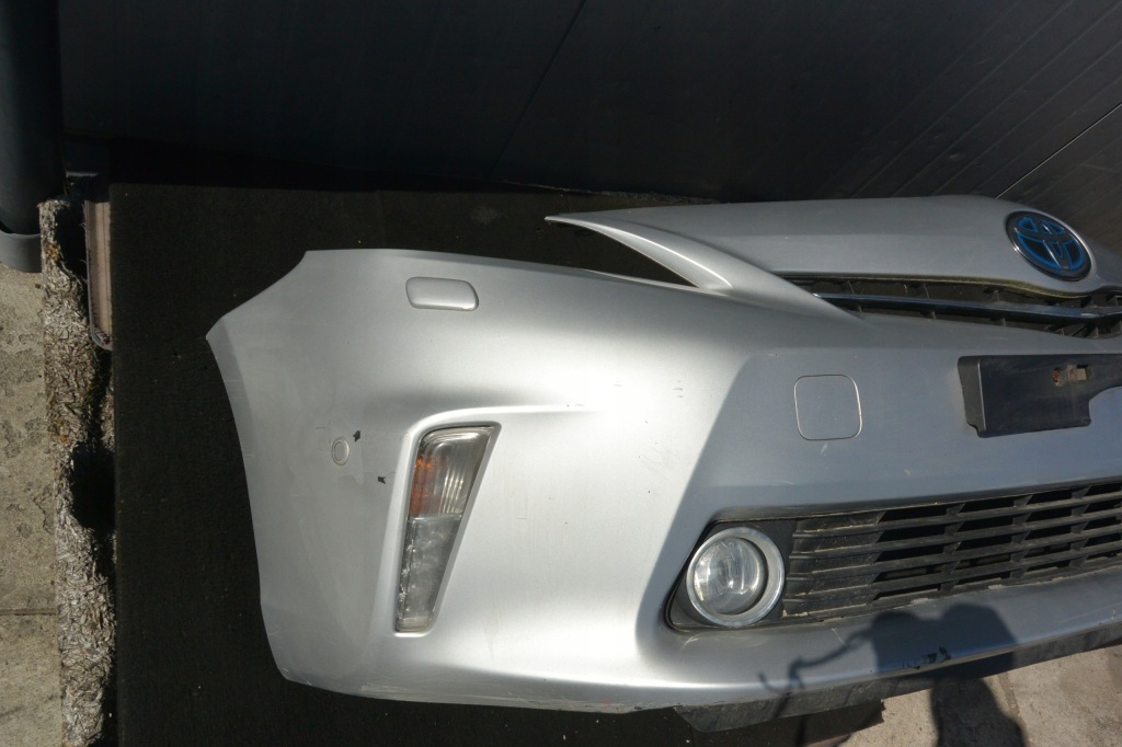 Купить Бампер перед передний 1f7 toyota prius plus + комплект 11-15r комплект
