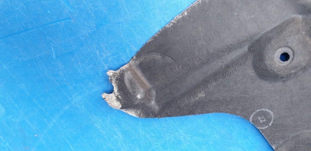 фото №13, Захист плита двигуна підвіска бічна bmw 2 m235i f22 1 f20 3 f30 f31 4 f32