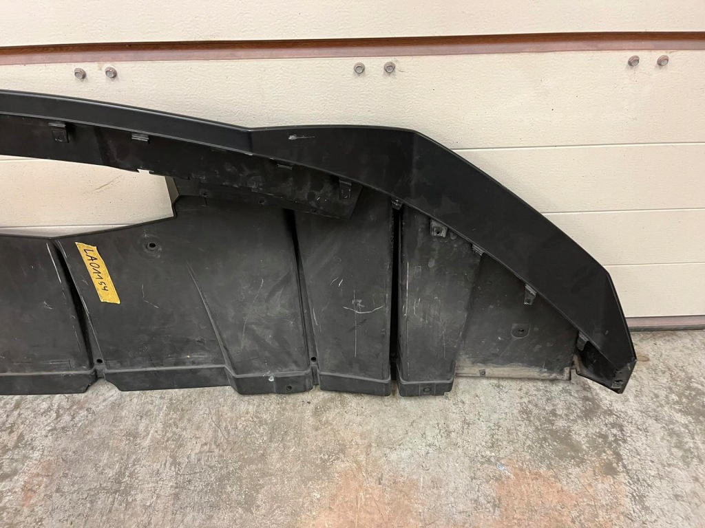 Lamborghini aventador дифузор lp700 бампер rear бампер diffusor 470807539b Зі Шроту