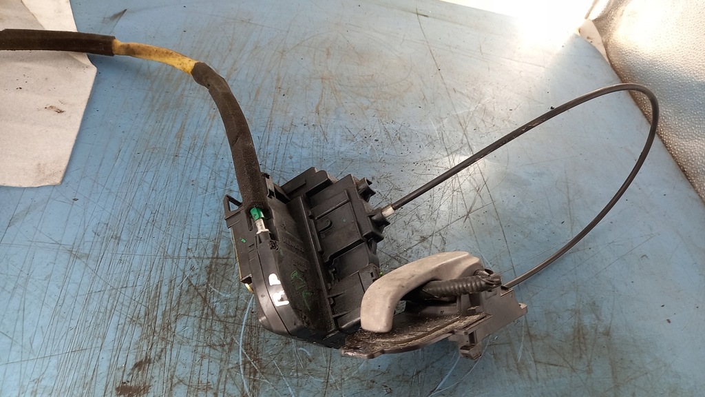 фото №1, Замок двері правий перед nissan micra 03r