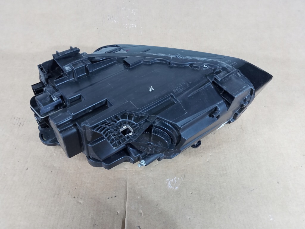 фото №2, Audi q2 фара правий