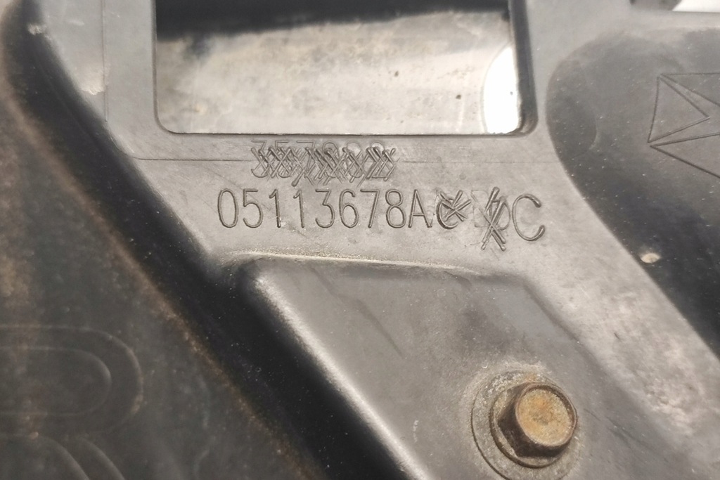 фото №9, Решітка бампера середня dodge durango wd 05113678ac 3.6l бензиновий 220kw