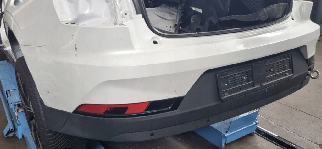 фото №1, Polestar 2 бампер задняя kompletny