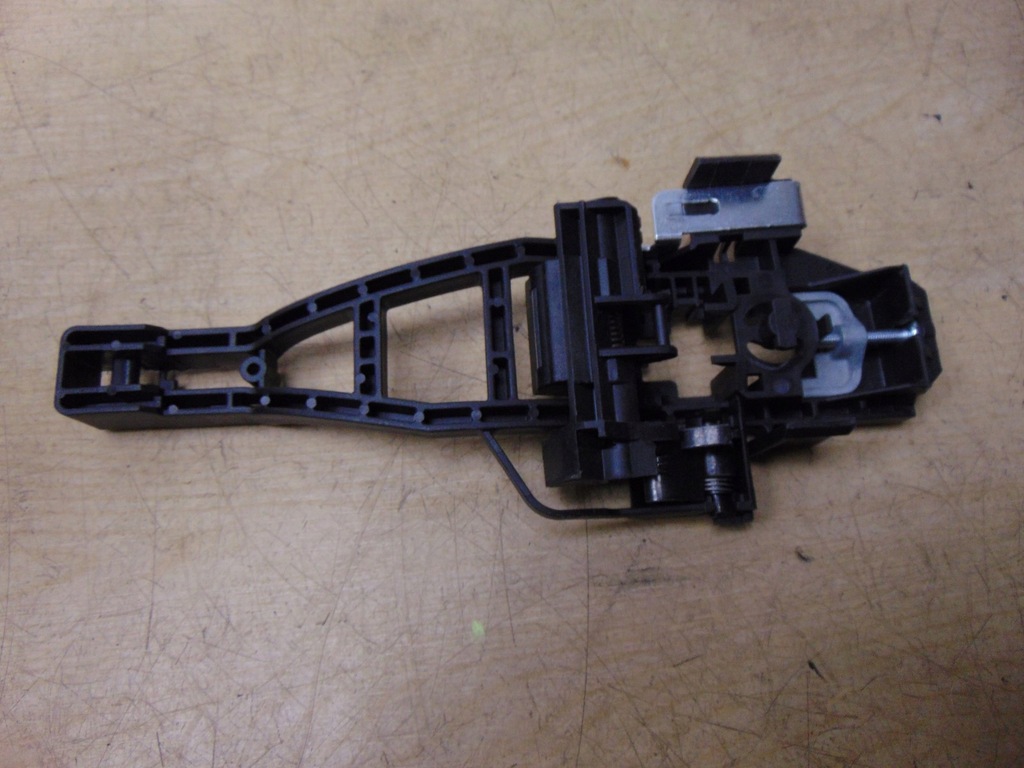 фото №1, Кронштейн кронштейн ручка правий задня ford focus mk3